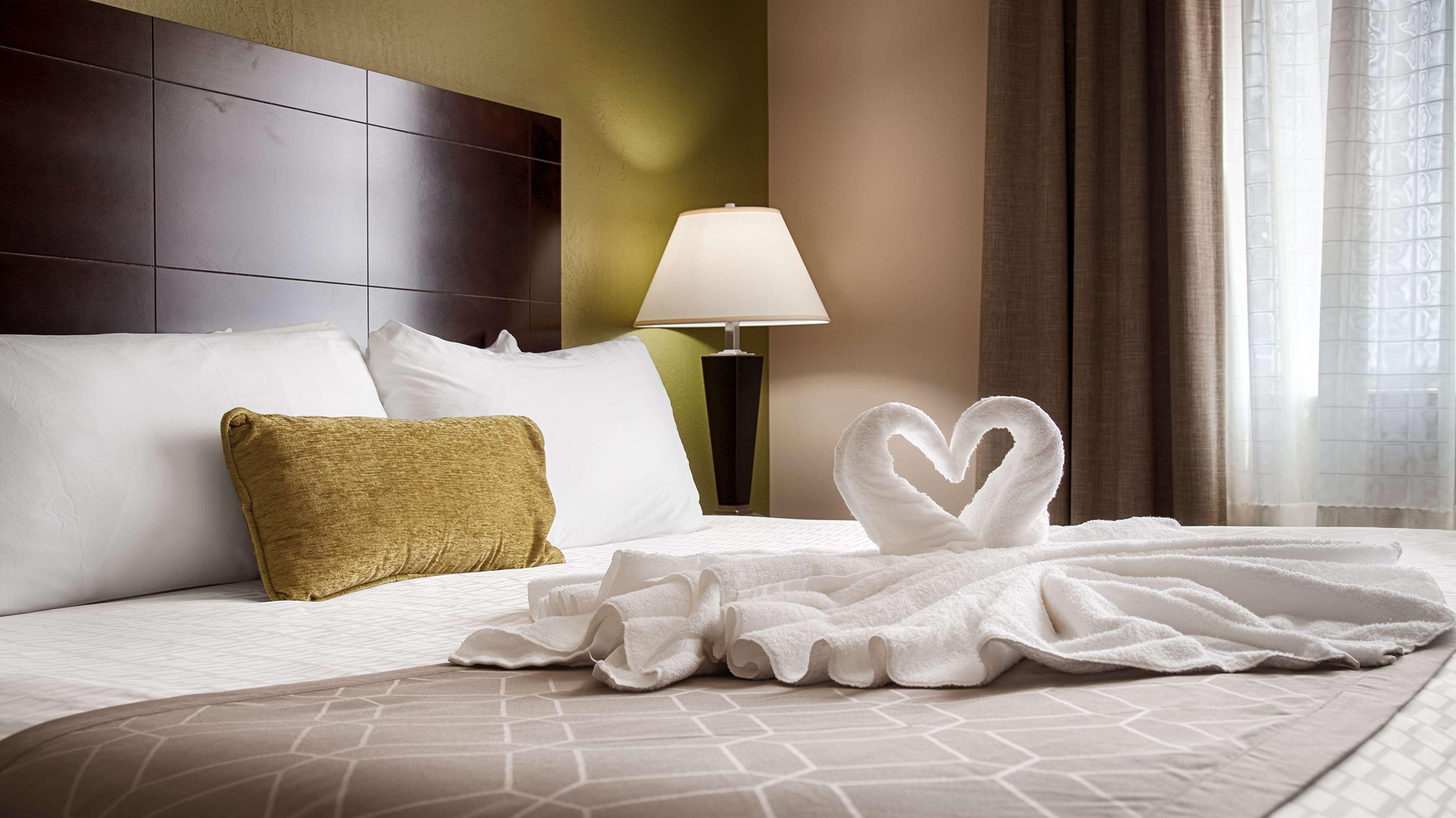 Best Western Plus Havre Inn & Suites Экстерьер фото